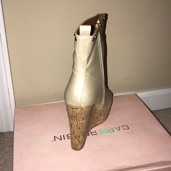 Nude zipper wedge shoe - Picture 4 of 4